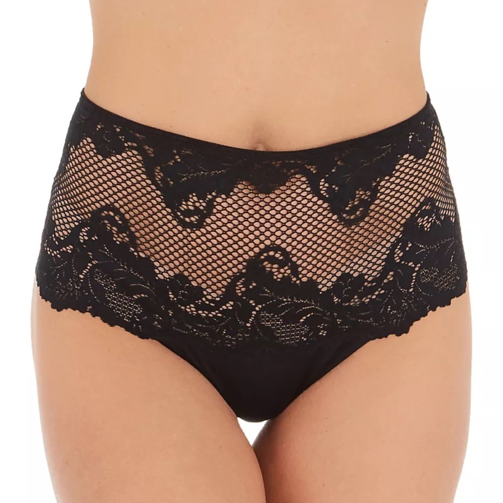 NEW WITH TAGS Le Mystere Lace Allure Elegant Black High-Waist Thong,size small!